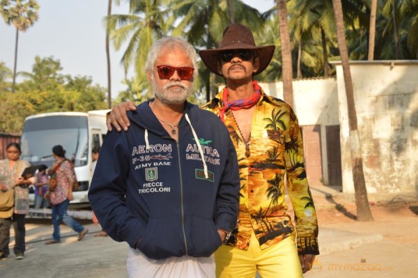 Gun Pe Done Movie Onlocation Photos 