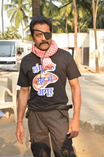 Gun Pe Done Movie Onlocation Photos 