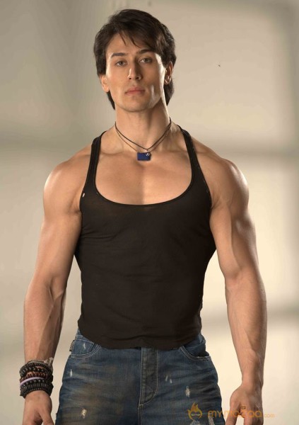 Heropanti Movie Stills 