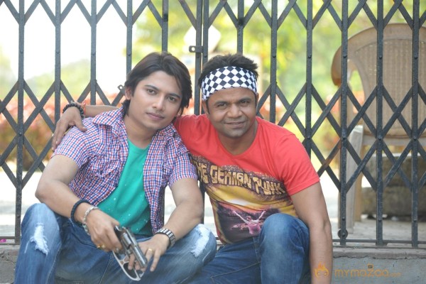 Hume Toh Loot Liya Movie Onlocation Stills 