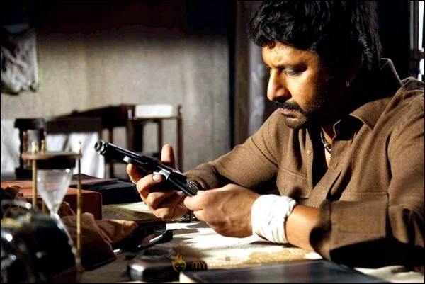 Ishqiya Movie Stills