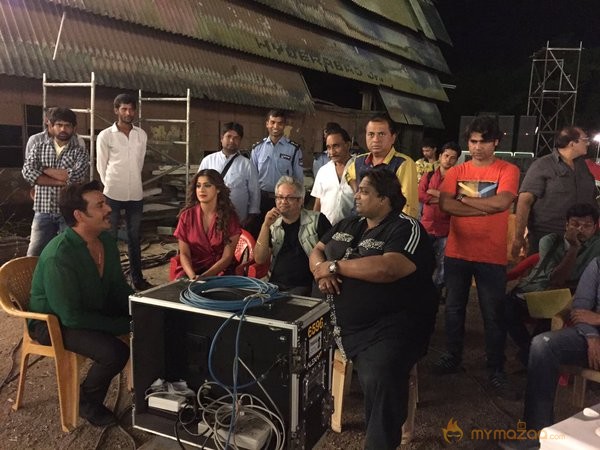 Julie 2 movie shooting location Photos