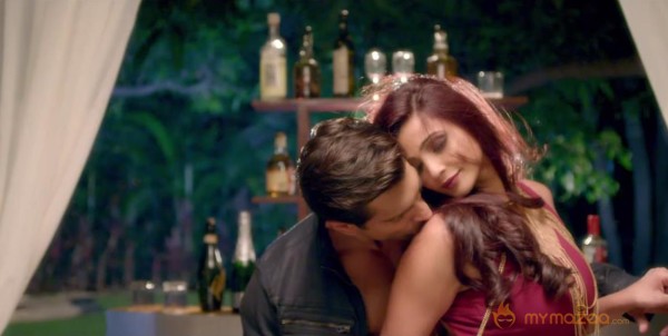Karan Singh romance with Daisy Shah hot photos