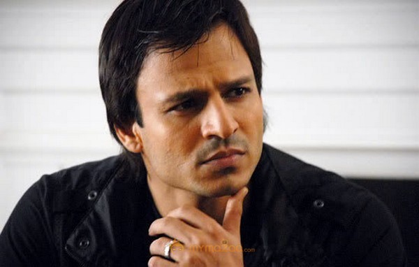 Kurbaan 2009 Movie Stills