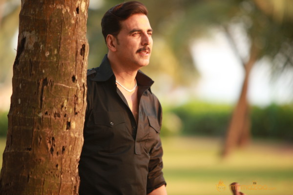 Once Upon a time in Mumbai-Dobara Movie Stills 