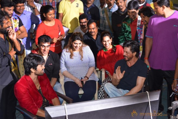SRK with Ramcharan at Brucelee The fighter latest shooting spot stills