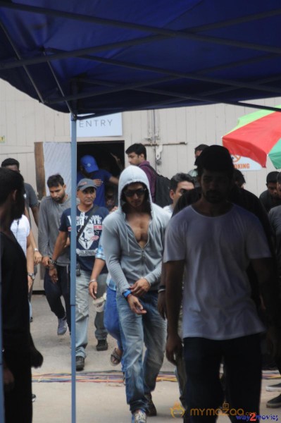 Tiger Shroff Spotted on Baaghi Sets Photos 