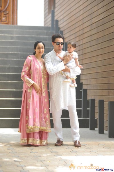 Imran Khan Celebrates Eid with Family Photos 