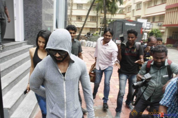 Shahid Kapoor, Mira Rajput at Gym Photos 