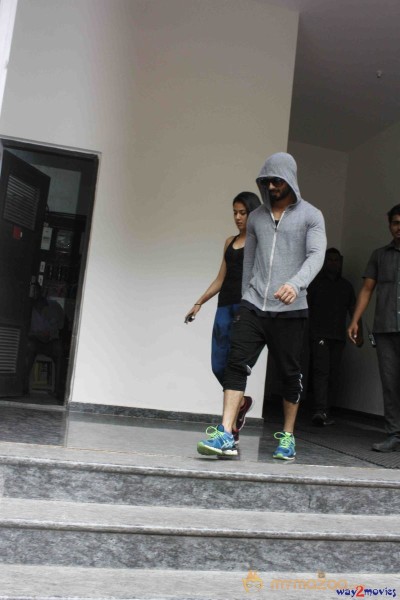 Shahid Kapoor, Mira Rajput at Gym Photos 