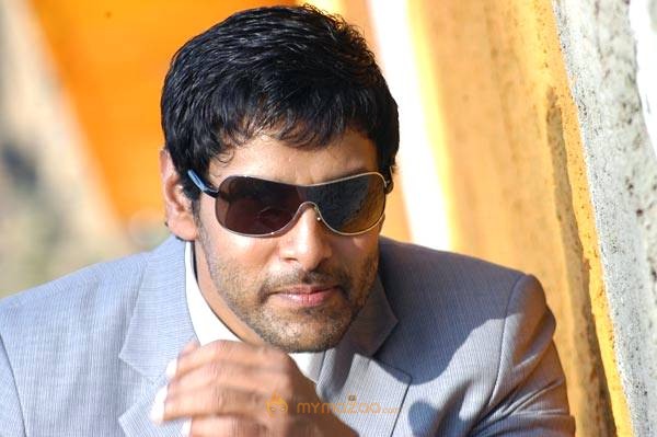 Hot Vikram Photo Gallery