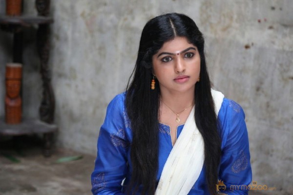 Actress Naina Sarvaar Latest Stills