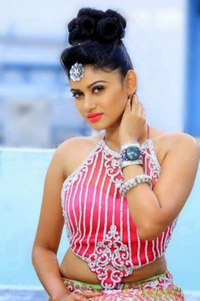 Actress Oviya Hot Stills