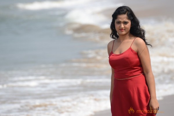 Divya Singh Hot Photos