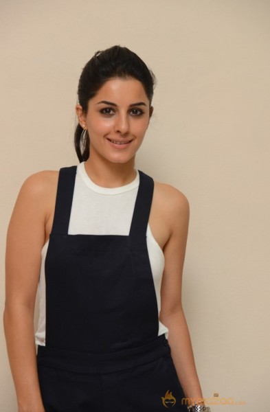 Isha Talwar Latest New Stills