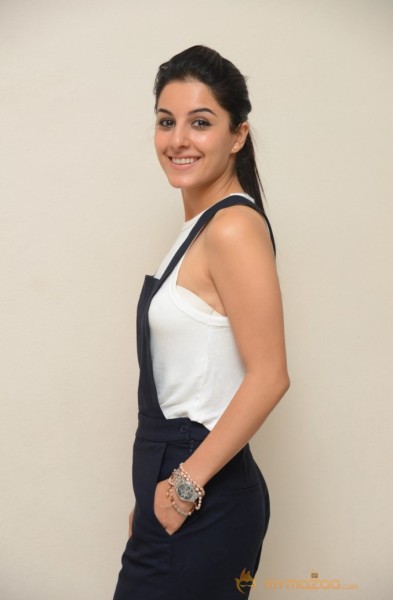 Isha Talwar Latest New Stills