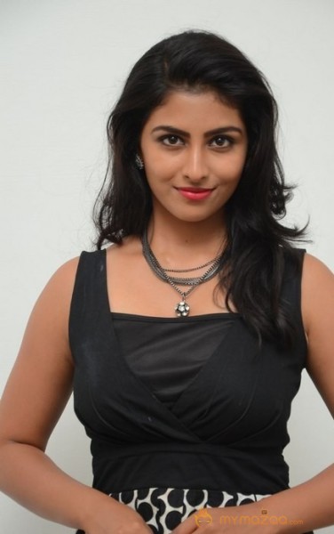 Kruthika Hot Black Dress Glam Pics