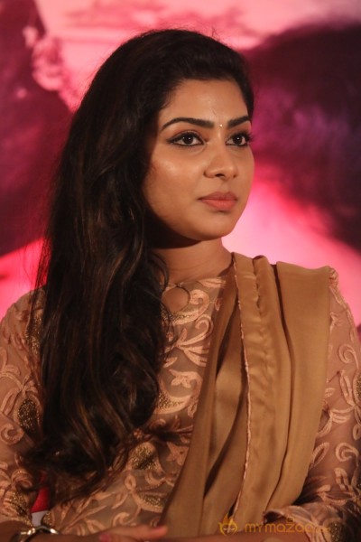 Pichaikaaran Fame Satna Titus Latest Images