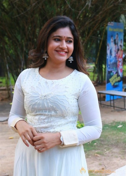 Poonam Bajwa's Muthina Kathirika Movie Still