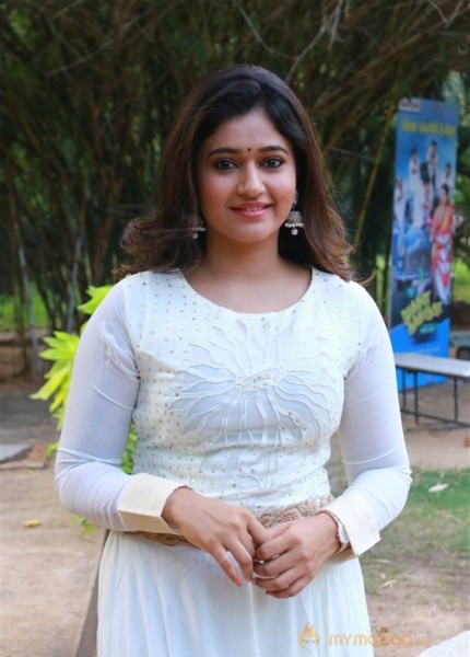 Poonam Bajwa's Muthina Kathirika Movie Still