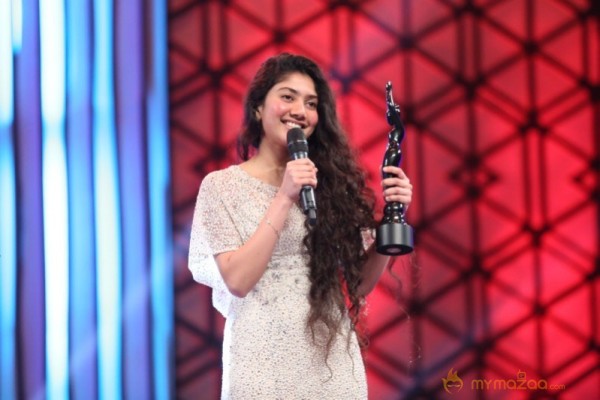 63rd Britannia South Filmfare Awards Stills