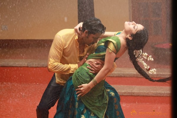 Aal Movie Latest Photo Stills