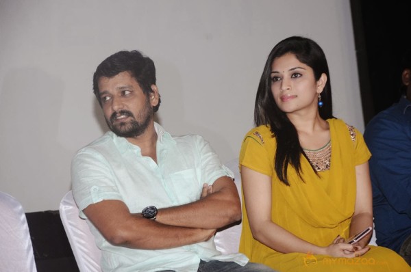 Aal Tamil Movie Press Meet Photos