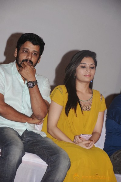 Aal Tamil Movie Press Meet Photos