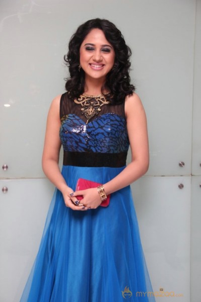 Actress Mia George Latest Photos