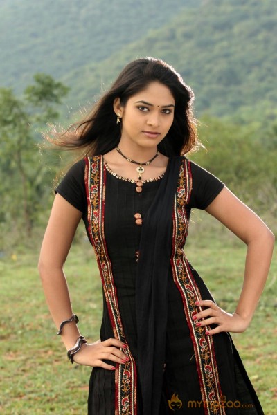 Angali Pangali Tamil Movie Stills