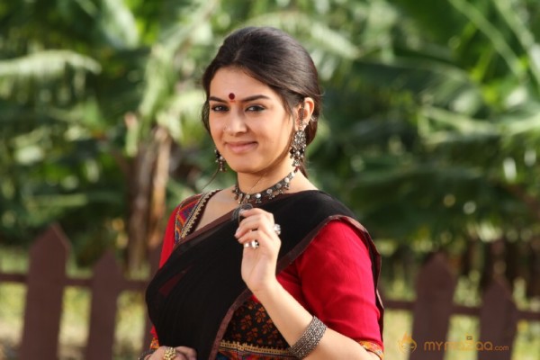 Aranmanai Movie Latest Stills