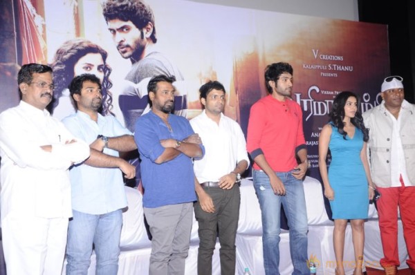 Arima Nambi Movie Press Meet Photos