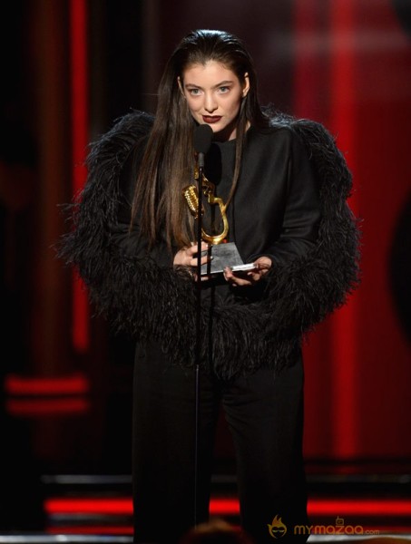 BBMA Red Carpet Arrivals Photos-Billboard Awards 2014