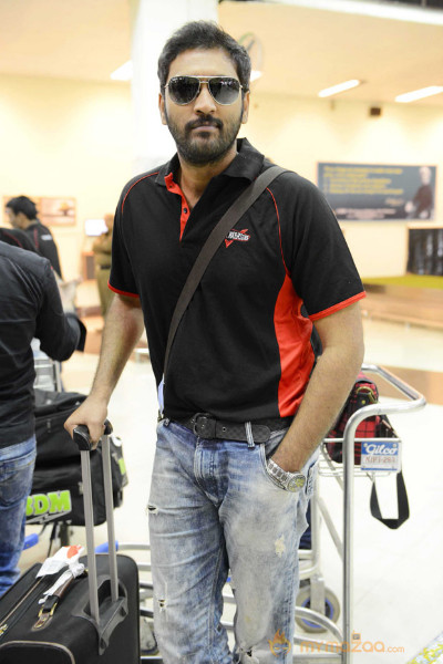 CCL 3 Tolly Wariors Arrive In Kolkata Photos