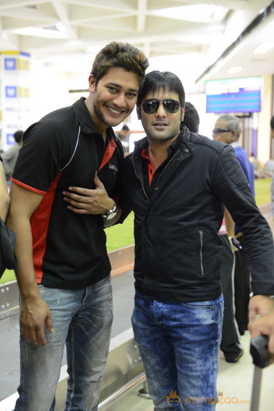 CCL 3 Tolly Wariors Arrive In Kolkata Photos