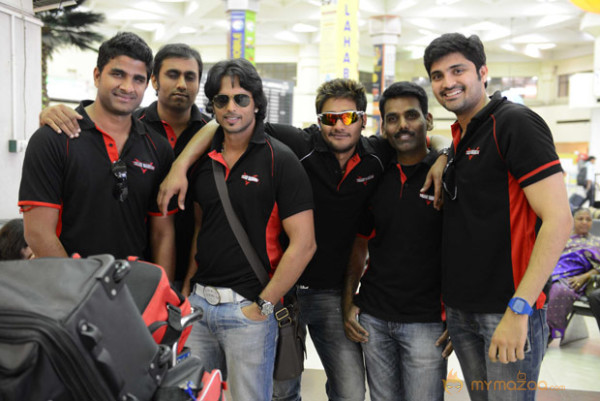 CCL 3 Tolly Wariors Arrive In Kolkata Photos