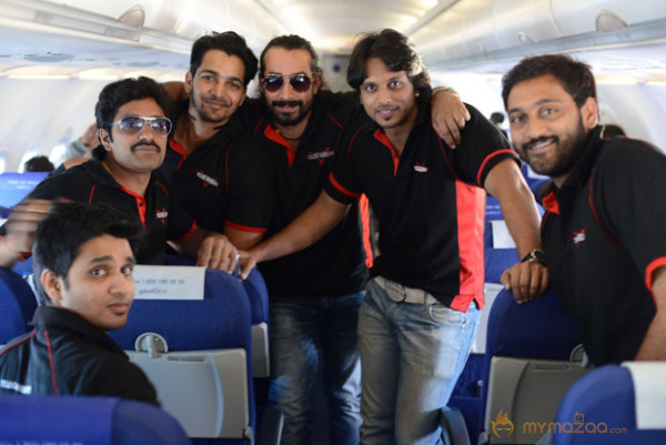 CCL 3 Tolly Wariors Arrive In Kolkata Photos