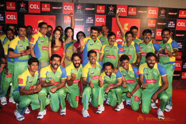 CCL Season 3 Curtain Raiser Photos