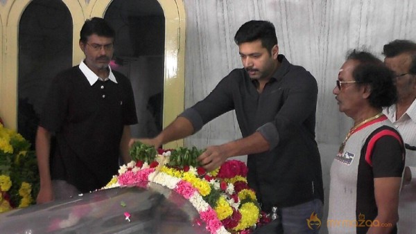 Celebrities Pays Last Respects To Vietnam Veedu Sundaram