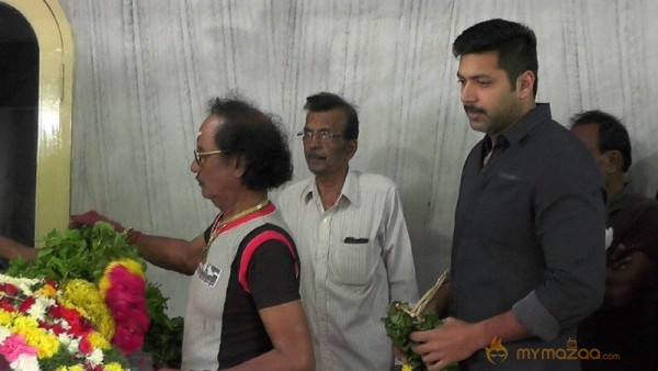 Celebrities Pays Last Respects To Vietnam Veedu Sundaram