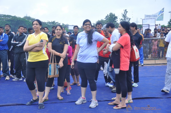 Celebs at 10 K Run Event Photos