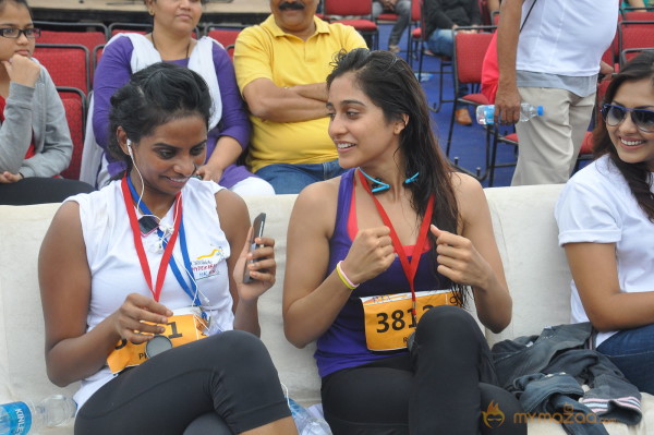 Celebs at 10 K Run Event Photos