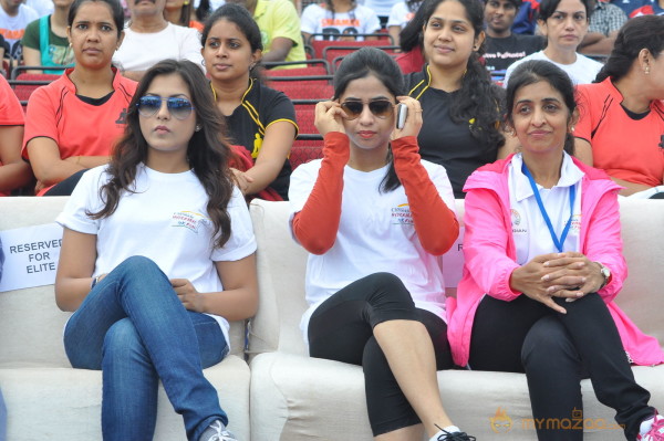 Celebs at 10 K Run Event Photos