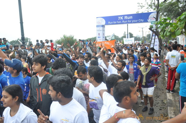 Celebs at 10 K Run Event Photos