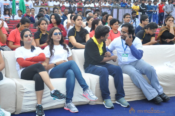 Celebs at 10 K Run Event Photos