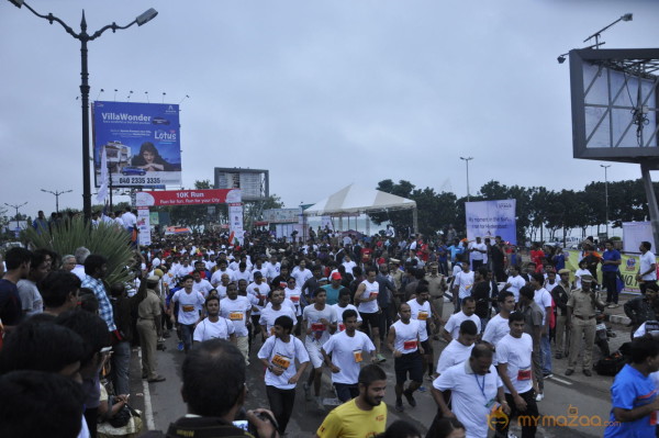 Celebs at 10 K Run Event Photos