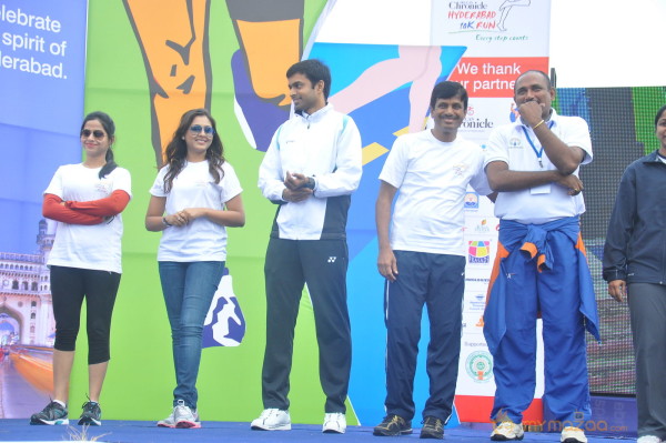 Celebs at 10 K Run Event Photos