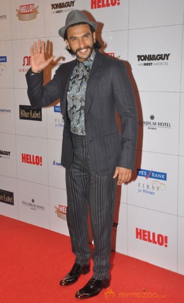 Celebs at Hello Hall Of Fame Awards 2013 Photos