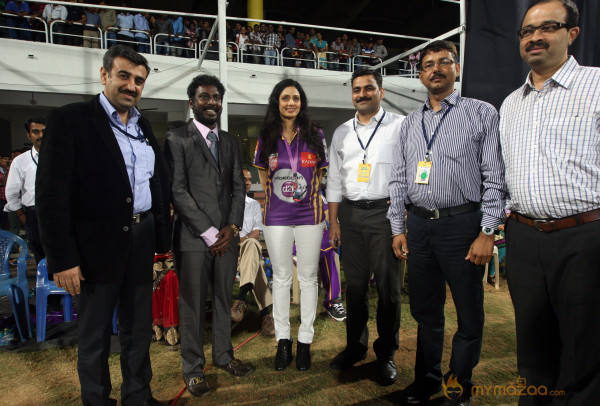 Chennai Rhinos Vs Bengal Tigers CCL 3 Match Gallery 