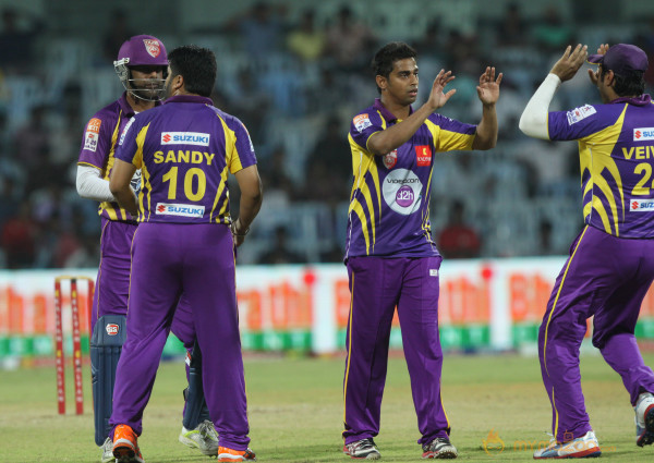 Chennai Rhinos Vs Bengal Tigers CCL 3 Match Gallery 